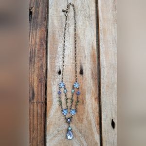 Vintage Avon Blue colored Stones Floral Design necklace